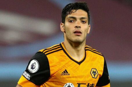 El Wolverhampton no ha otorgado el permiso para que Raúl Jiménez juegue con la Selección