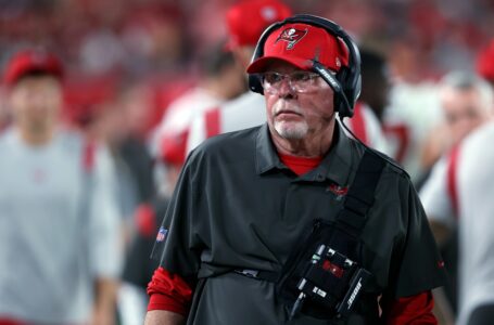 Bruce Arians deja a los Buccaneers